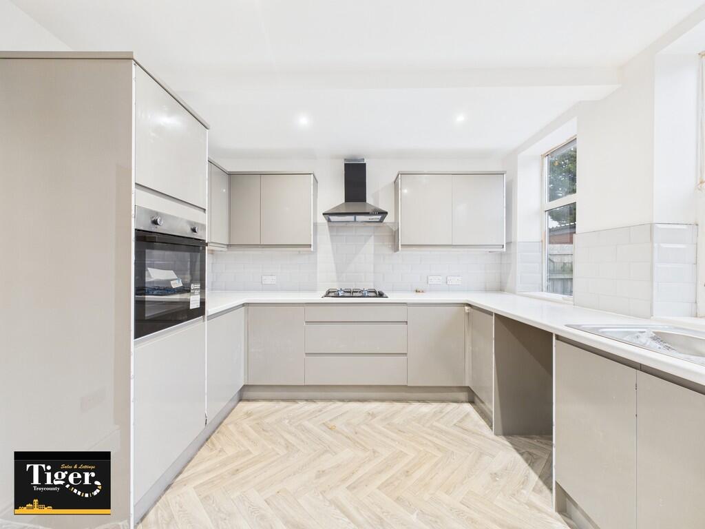 CAM03440G0-PR0495...