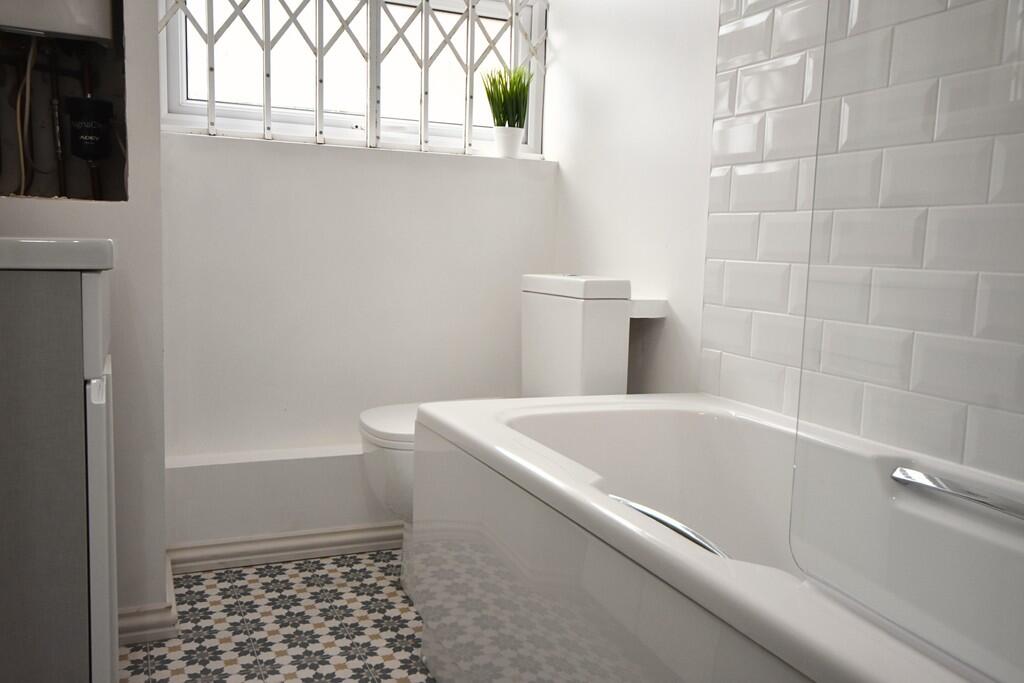BATHROOM1