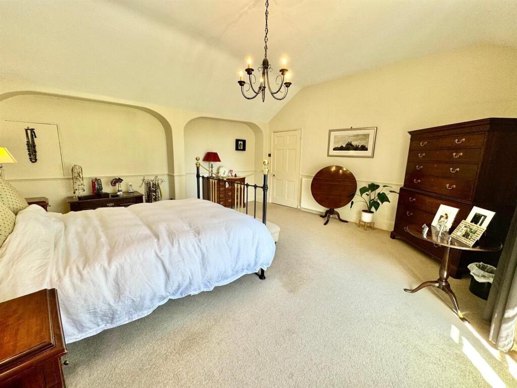 PHOTO-2025-04-13-20-45-42 (33).jpg