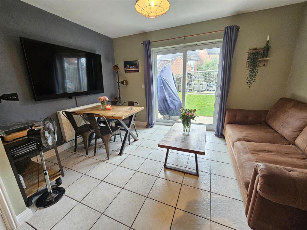 Family Room.jpg