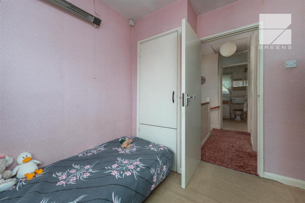 11 Cobham Road_0023.jpg