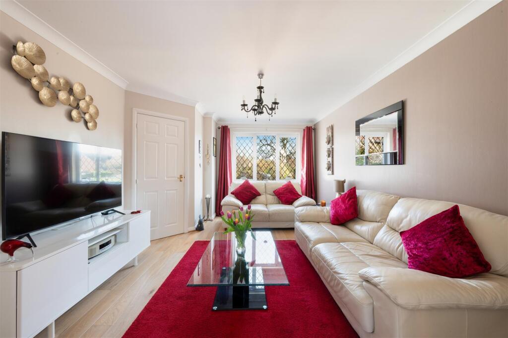 GALEN CLOSE  (6).jpg