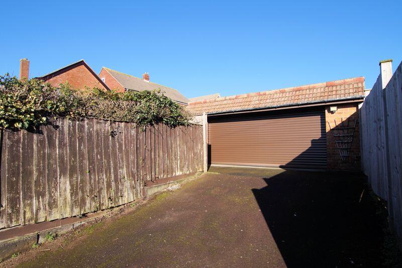 Parking &amp; Garage/Workshop