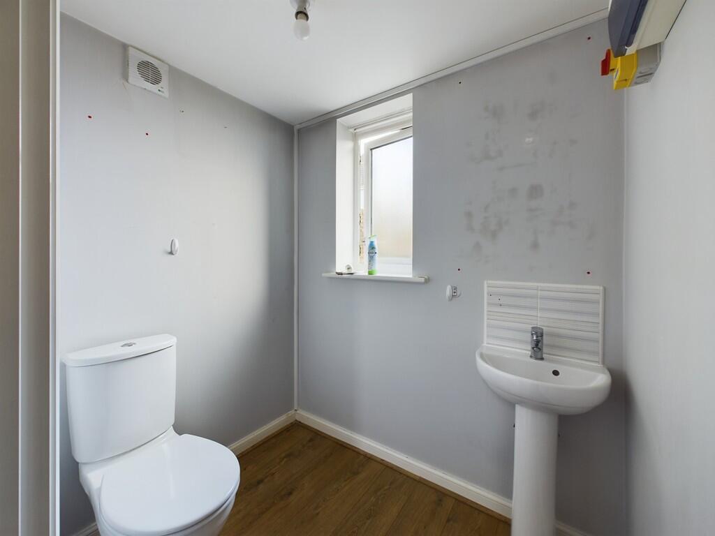 CAM03974G0-PR0089...