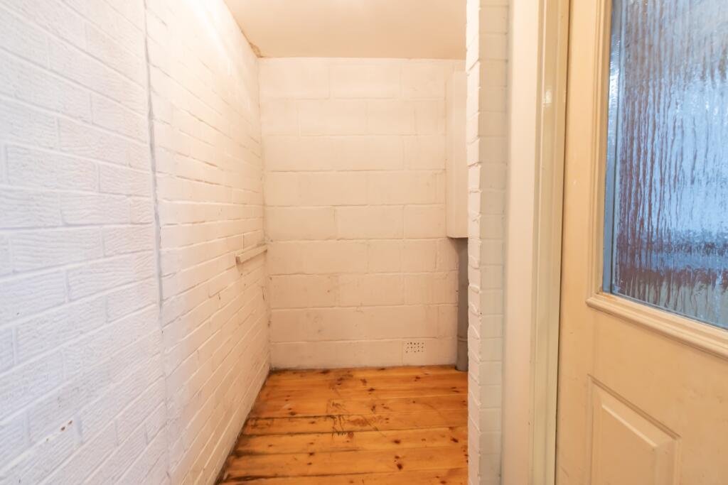 IMAGE 10