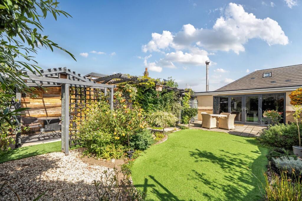 rear garden.jpg