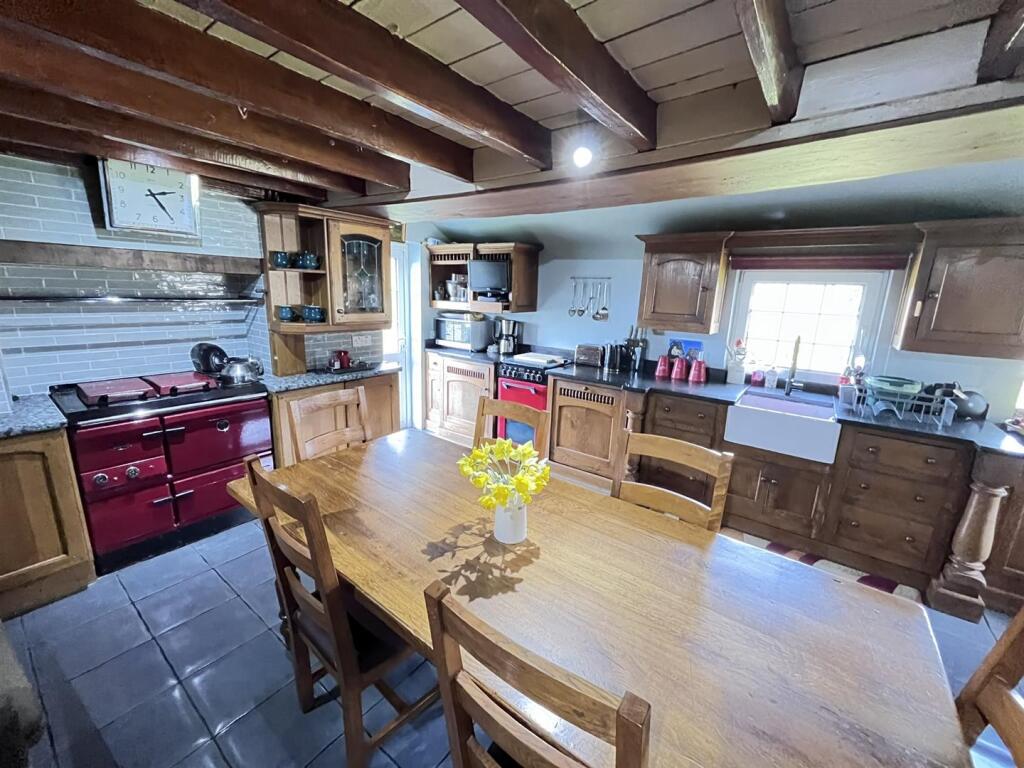 kitchen.JPEG