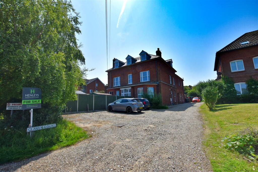 Glaven Court New Front.jpg
