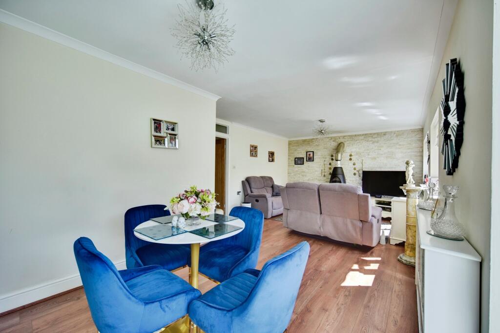 Open Plan Lounge &amp; Dining View