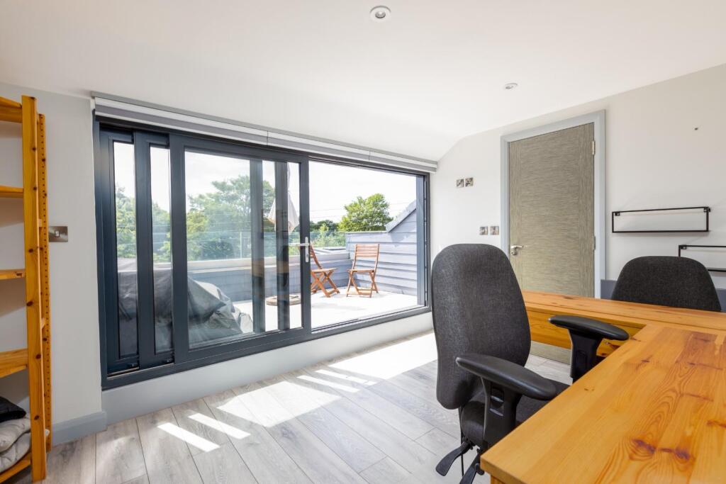 Flat 7, Avon View, 153 Crews Hole Road, BS5-15.jpg