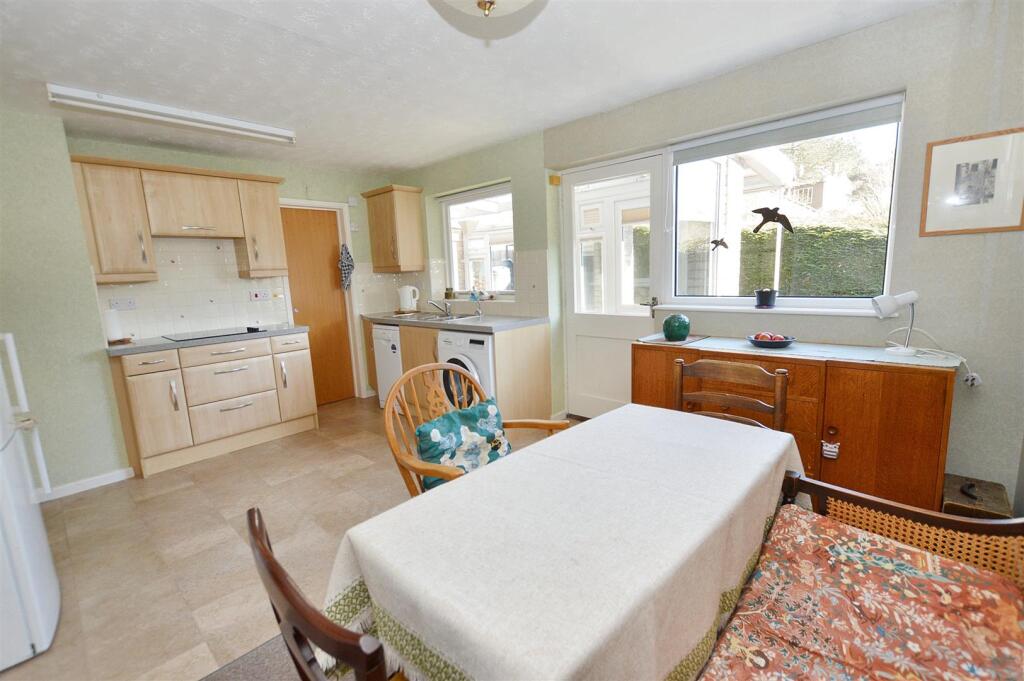 DSC_0010 - 2025-03-25T105052.453.jpg