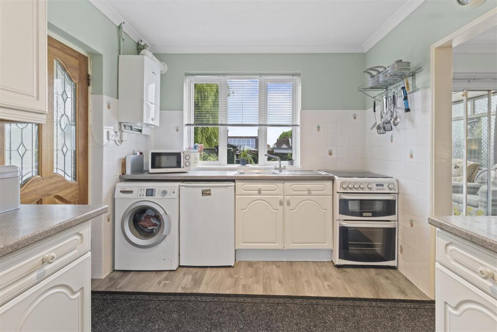 kitchen #3.jpg