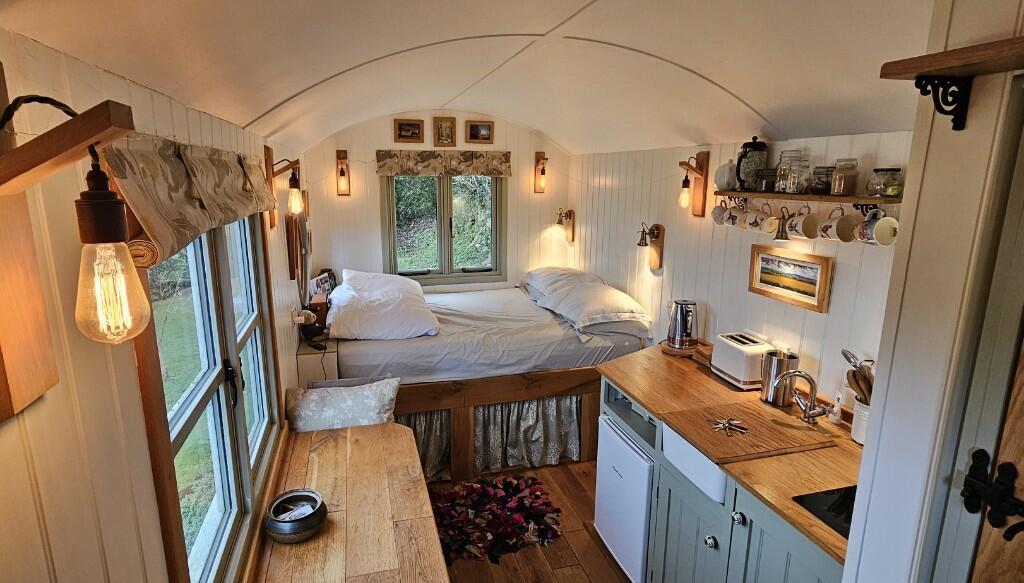 Shepherd's Hut 