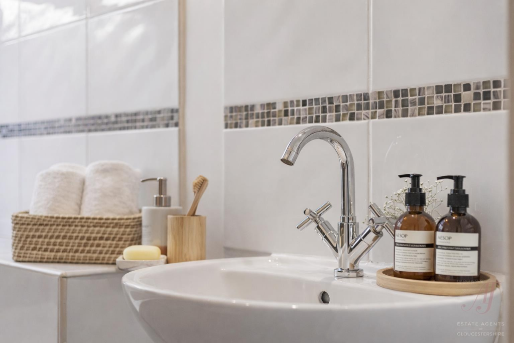 Dolphin Munday Court, Ebley, Stroud