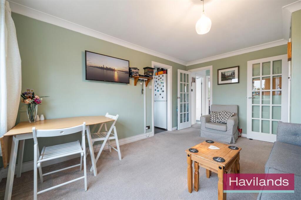 Dunraven Drive-1.jpg