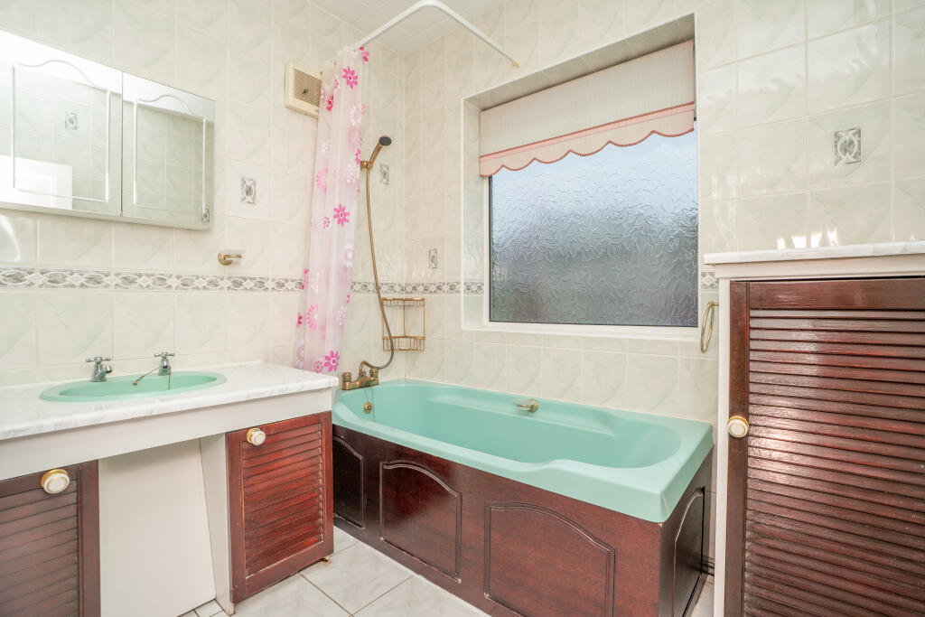 12stmargaretsavenue21