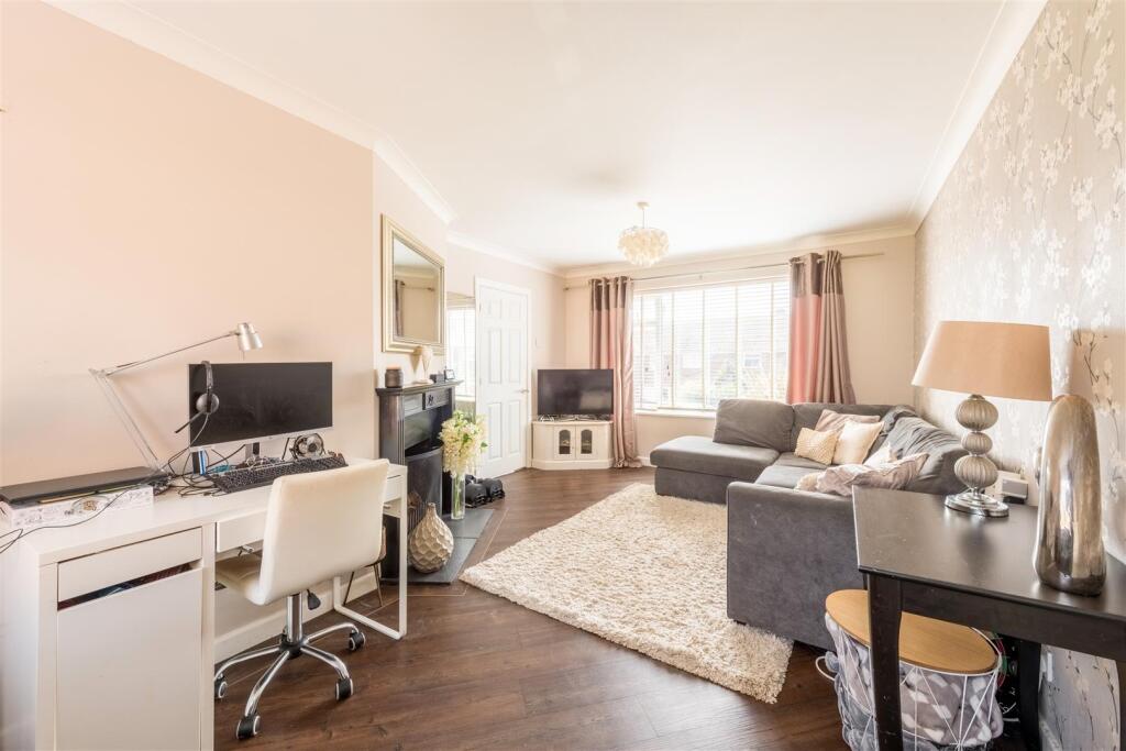 12 Oakapple Road-7.jpg