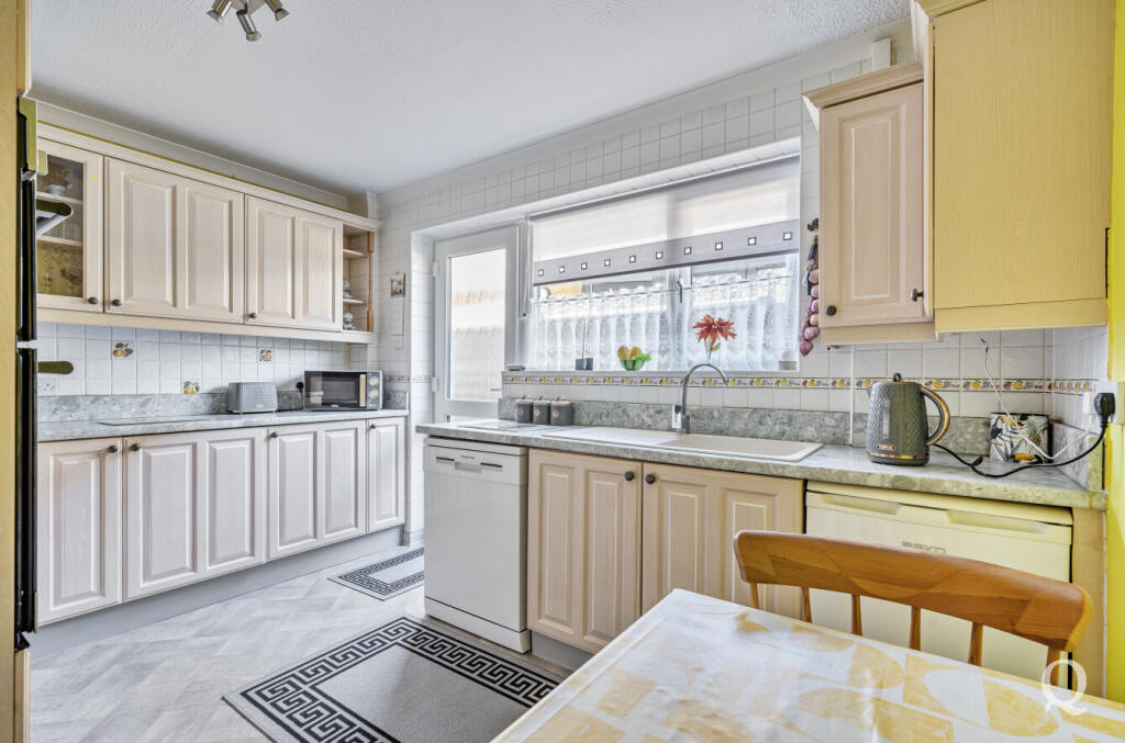 81daf6bd-0345-45b...