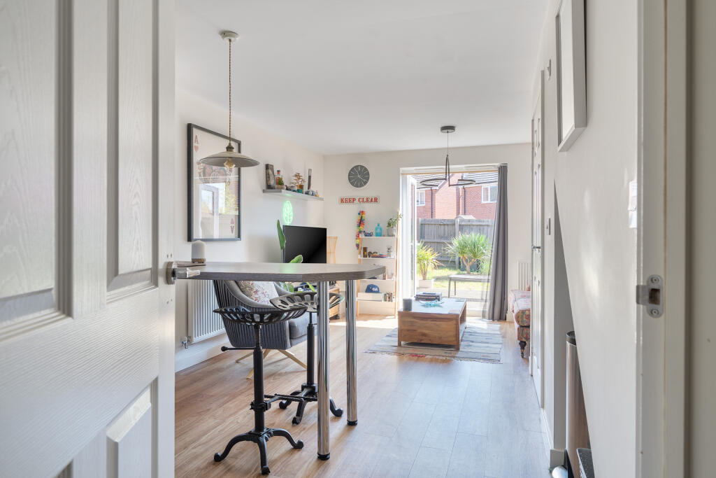 Open Plan Kitchen / Living / Dining Room