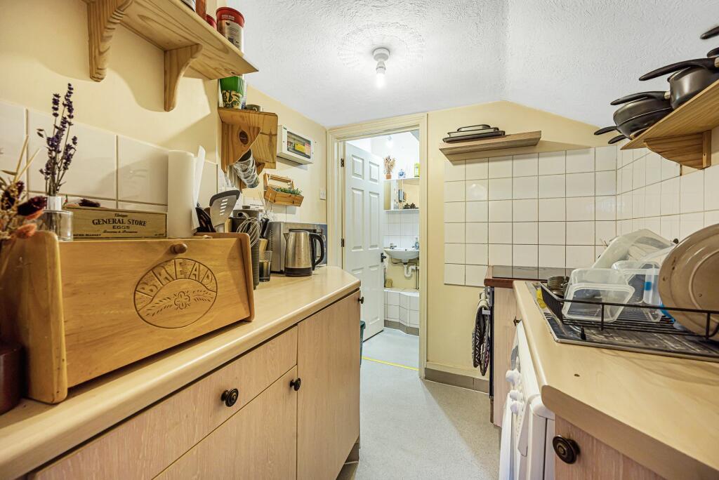 Flat 2 Kitchen