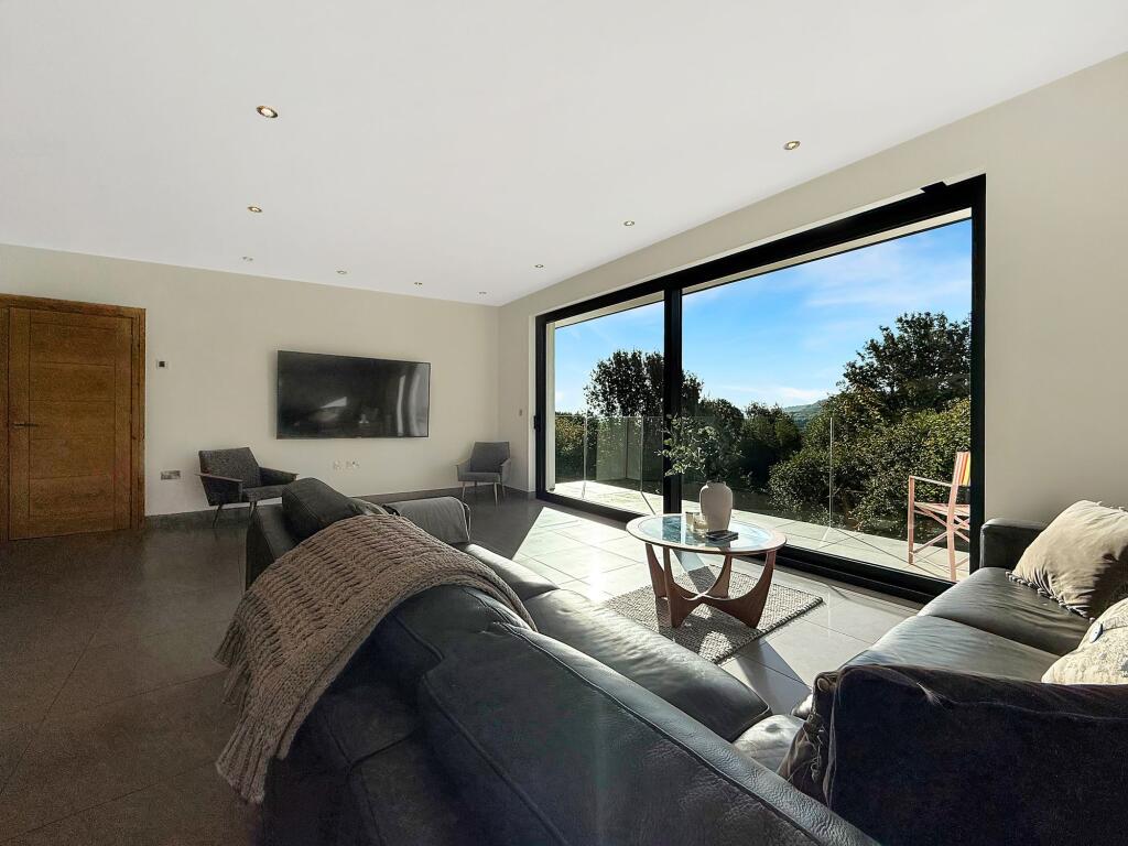 Kitchen/Diner/Lounge