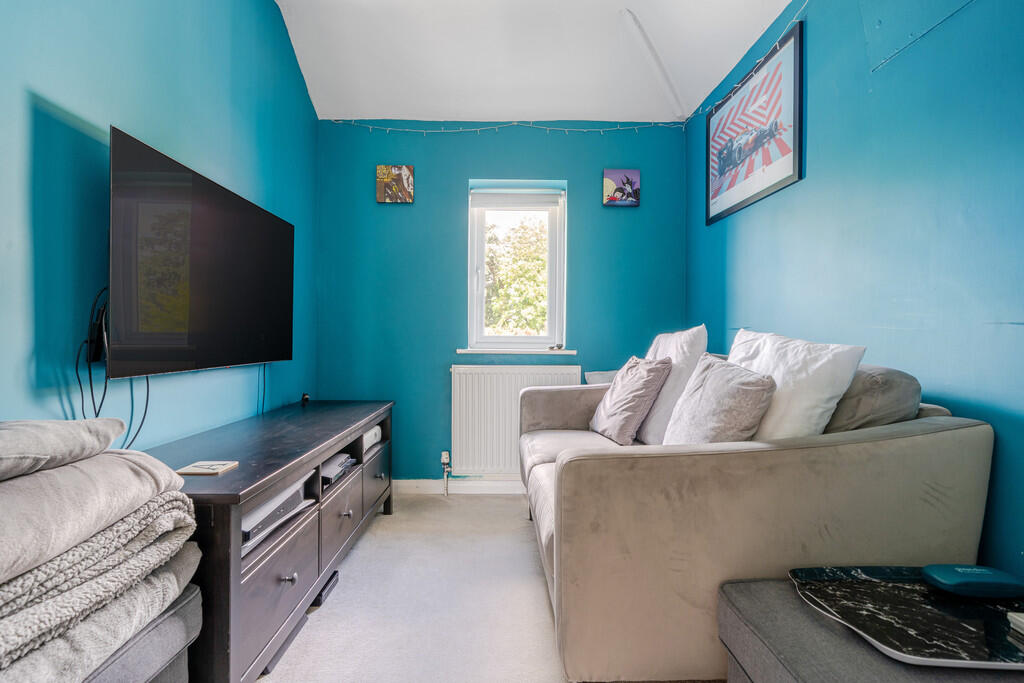 1303830-10-683dcb...