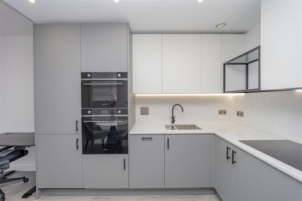 Kitchen            .jpg