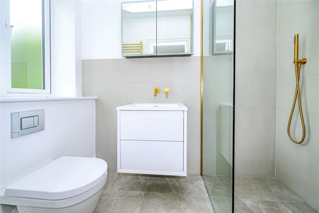 Bedroom Two En-Suite