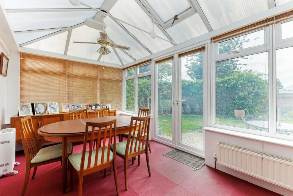 99479_27 Berkshire Road (21).jpg
