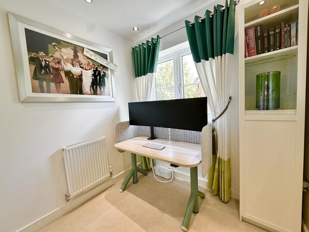 IMG-20250917-WA00...