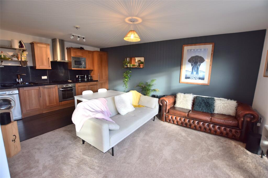 Living Room/Kitchen