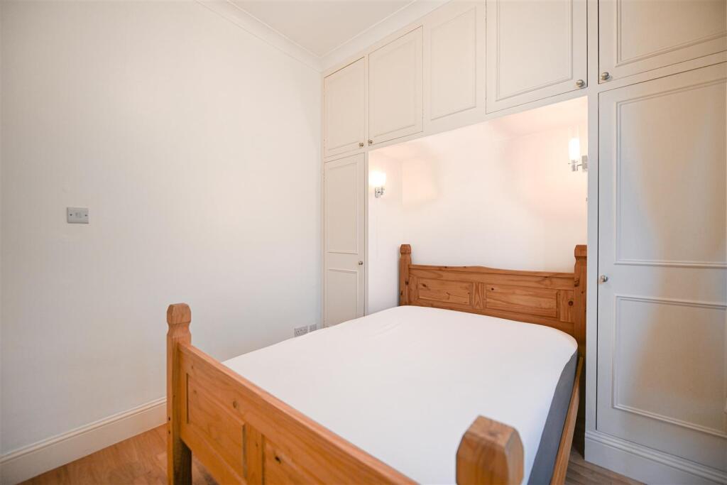 Bedroom            .jpg