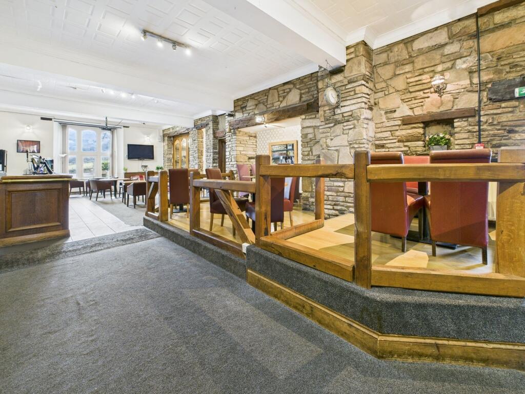 Bar and restaurant