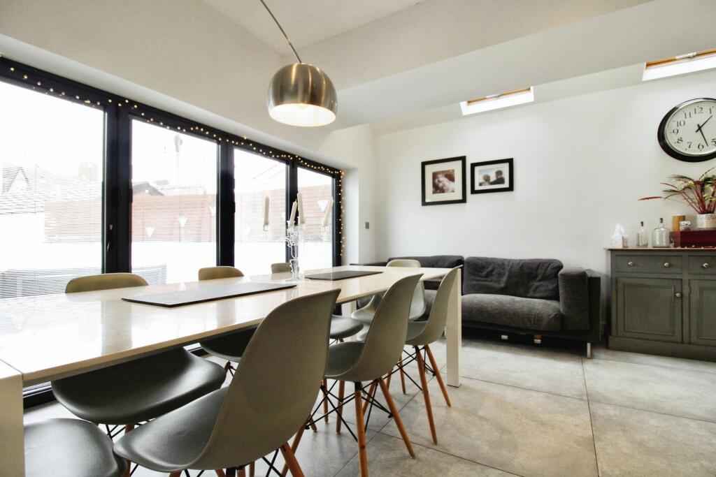 Kitchen/ Dining/ Family Room