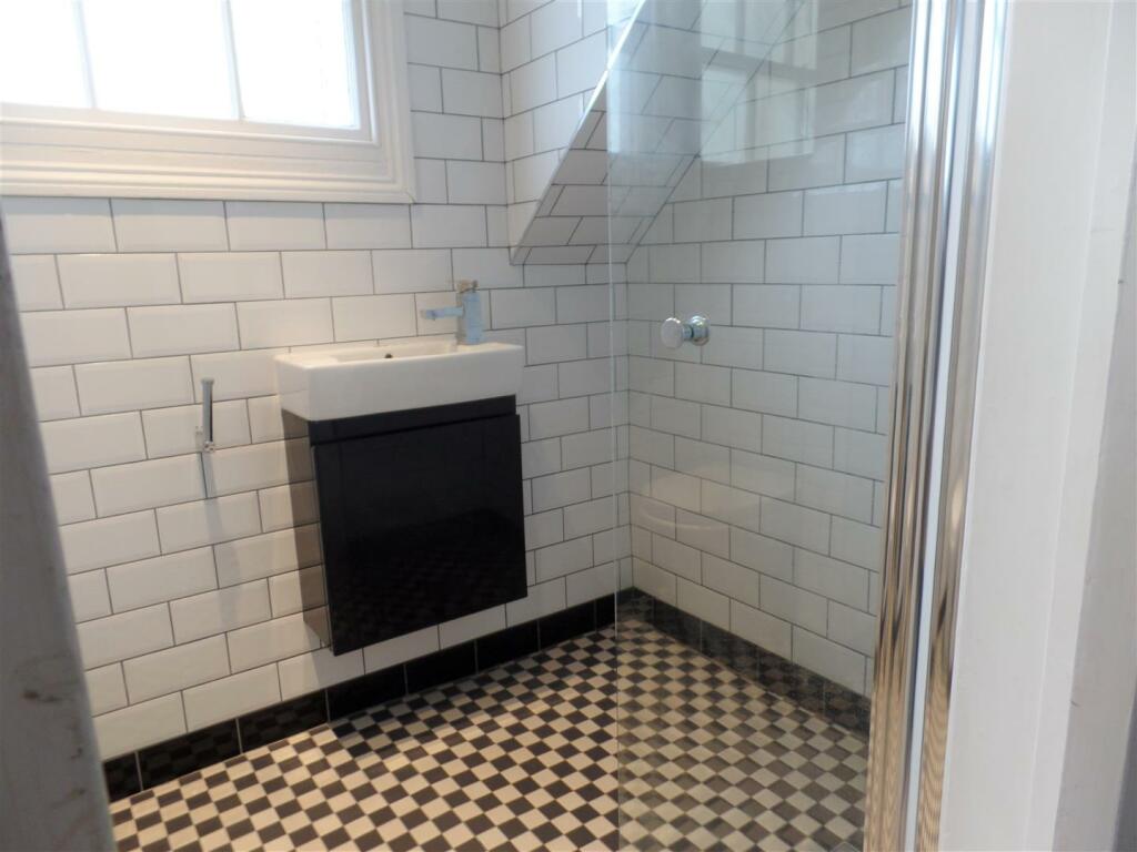 shower room.jpg