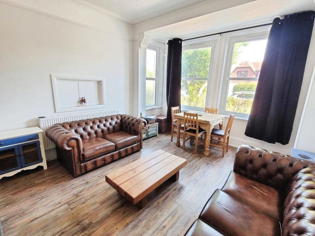 pbox-living_room-335577.jpg