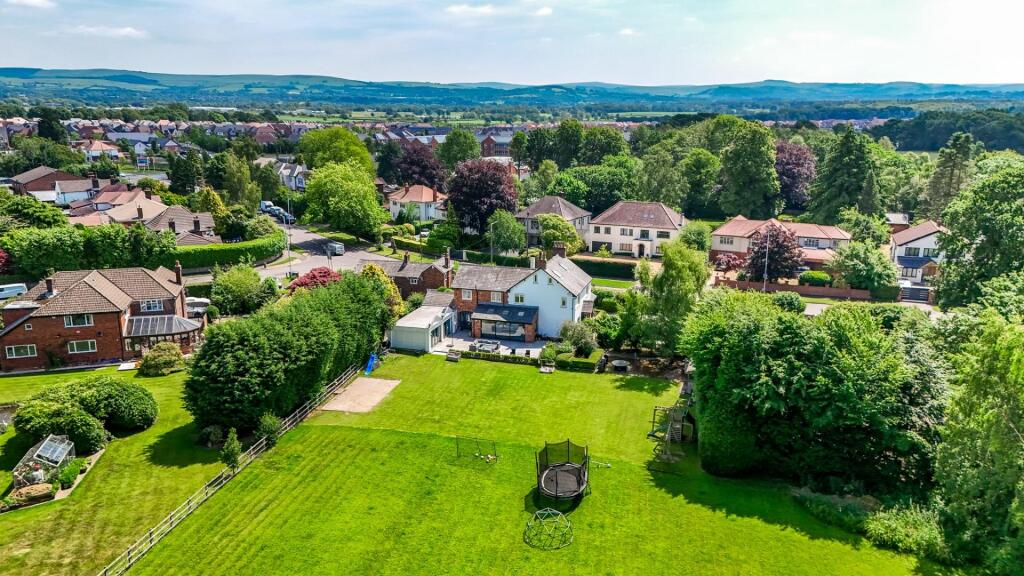 dji_fly_20250618_123438_0082_1750257412965_photo-2