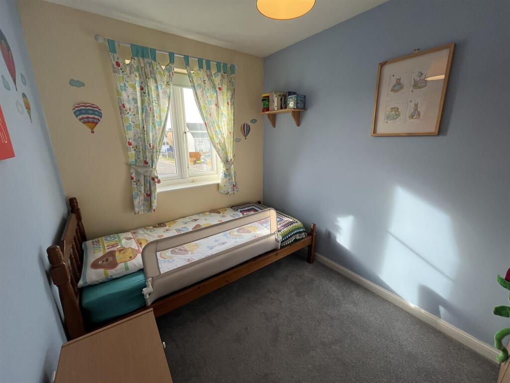 BEDROOM 3
