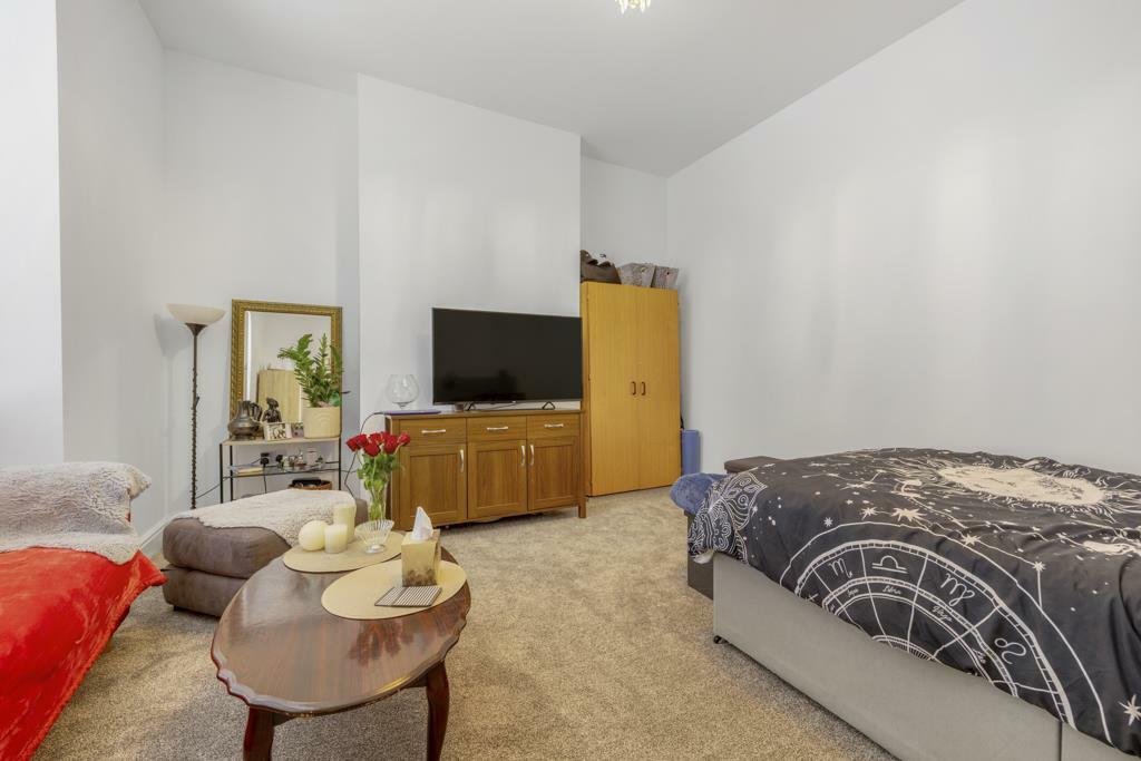 Lounge / Bedroom