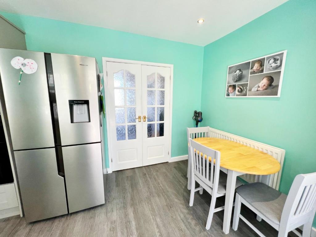 Kitchen Diner 5.jpg