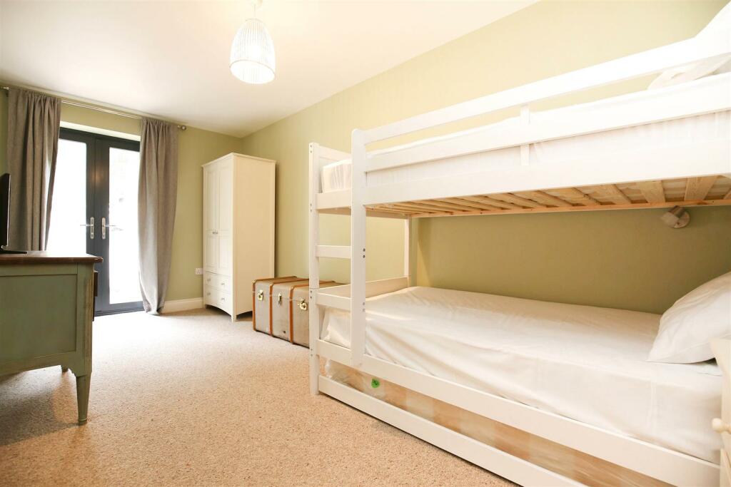 Bedroom 3.jpg