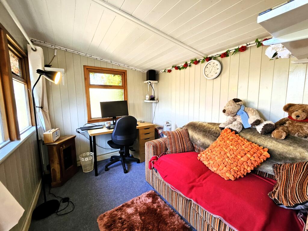 Rear garden Office