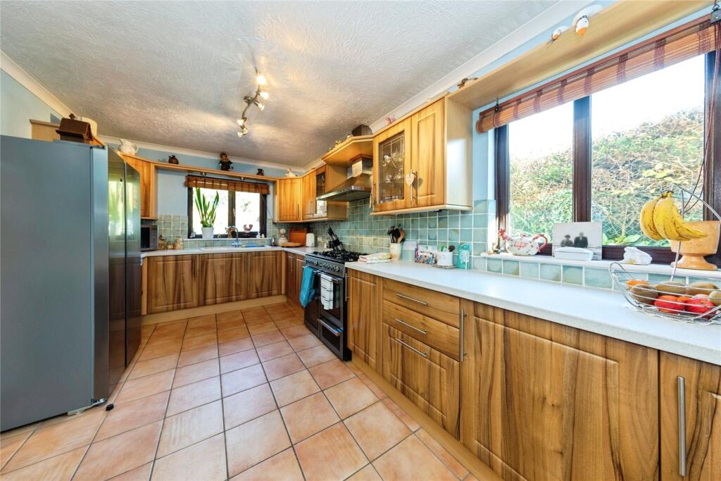 Kilgetty Lane, Stepaside, Narberth, Pembrokeshire, SA67