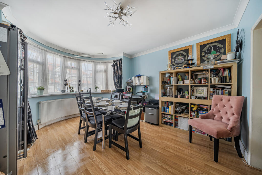 1303579-23-6849a7...