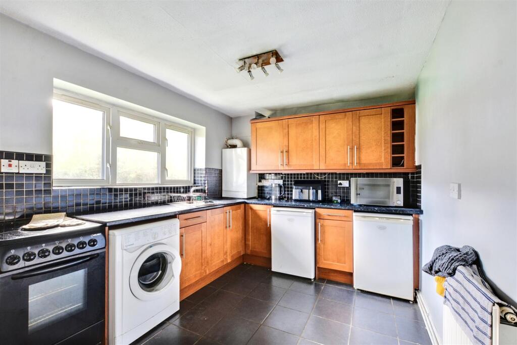 Kitchen_1.jpeg
