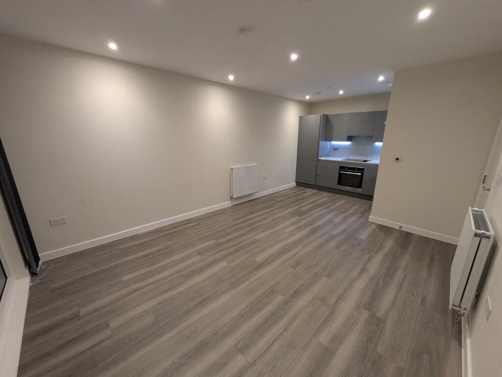 WhatsApp Image 2024-12-03 at 09.45.59 (4).jpeg