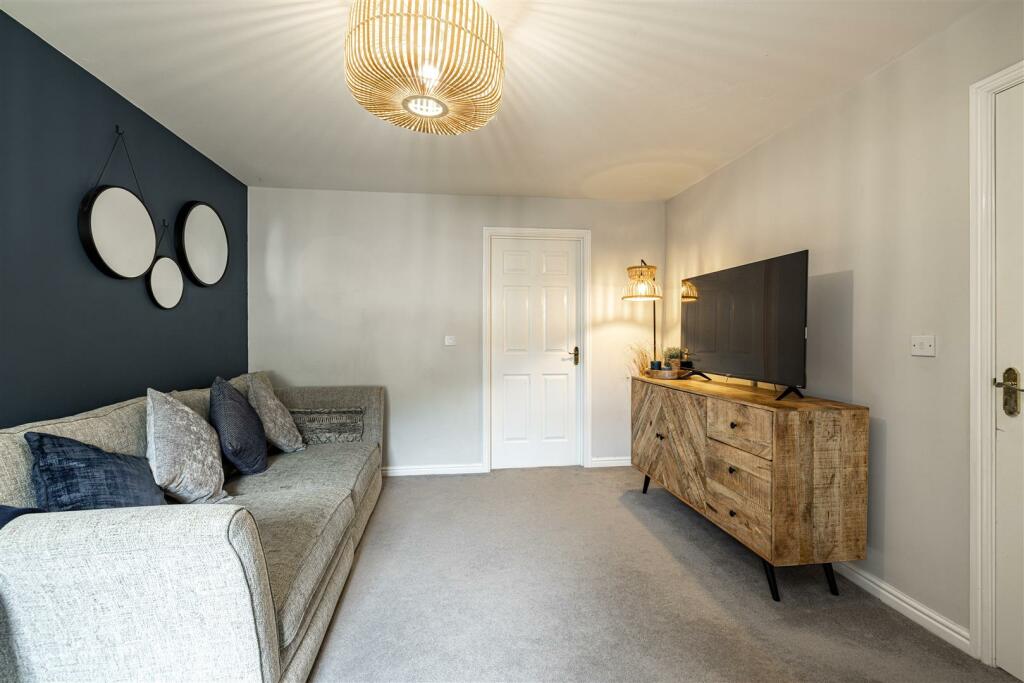 12 Meikle Kemp Lane Galashiels 14.JPG