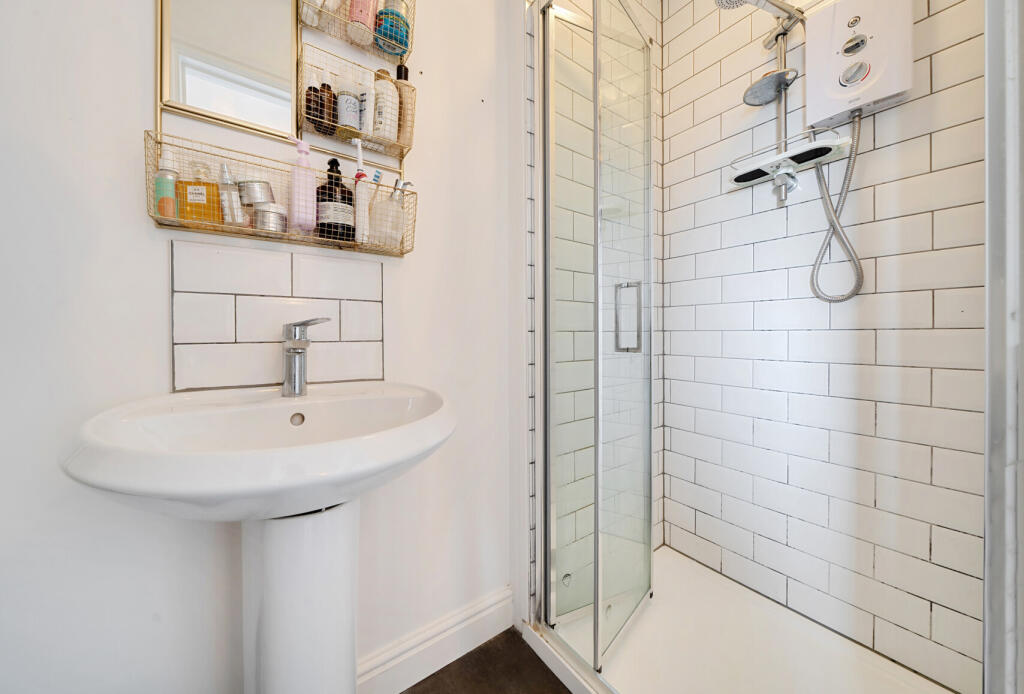 1364323-16-68e639...