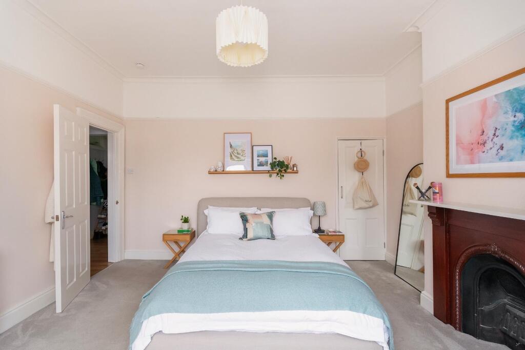 F1F0F1CRSA - Bedroom D.jpg