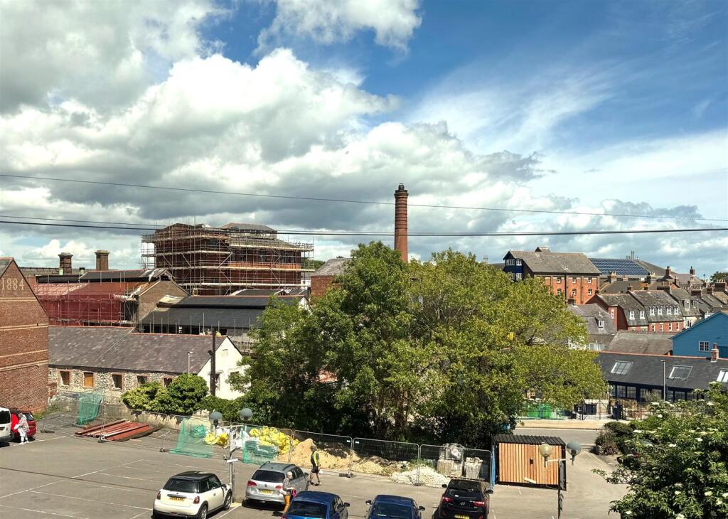 VIEW 2.jpg